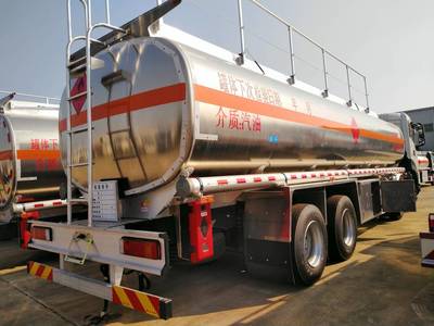 东风天龙前四后八铝合金运油车购买指南 专业选择与关键考量