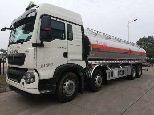 鞍山重汽 专业打造前四后八铝合金运油车的可靠厂家